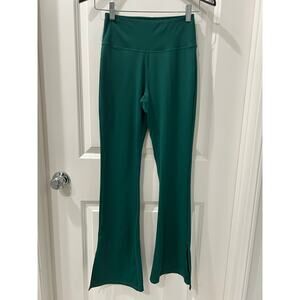 Wilo The Label Rib Flare Leg Pull On Green Stretch Leggings Size Medium